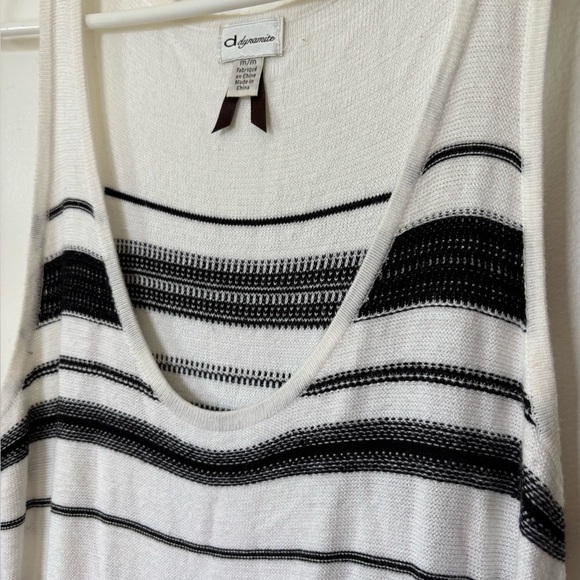 🎉4/30$🎉 Dynamite Black and White Knit Dress Medium - Picture 2 of 5